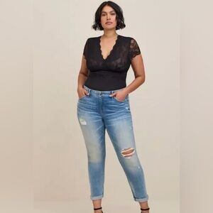 Torrid Floral Lace Short Sleeve Bodysuit Black